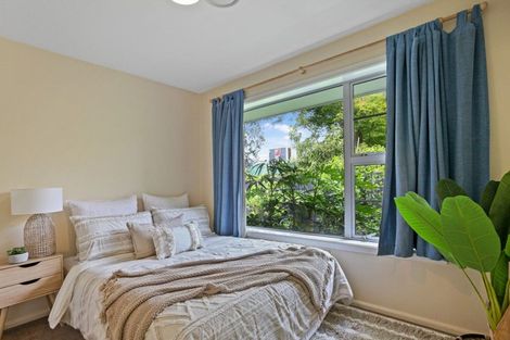 Photo of property in 87 Memorial Avenue, Ilam, Christchurch, 8053