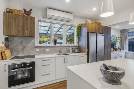 Photo of property in 66 Opawa Road, Waltham, Christchurch, 8023