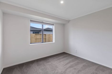 Photo of property in 45 Kaurinui Crescent, One Tree Point, 0118