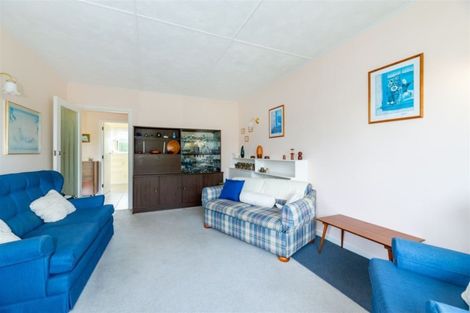 Photo of property in 24 Koromiko Street, New Lynn, Auckland, 0600