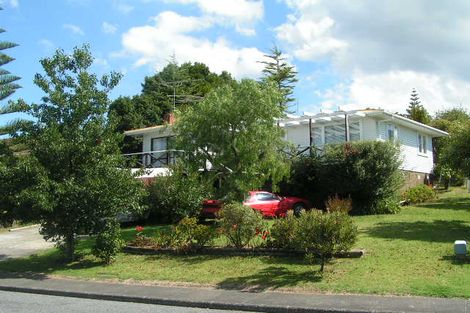 Photo of property in 2 Seine Road, Forrest Hill, Auckland, 0620