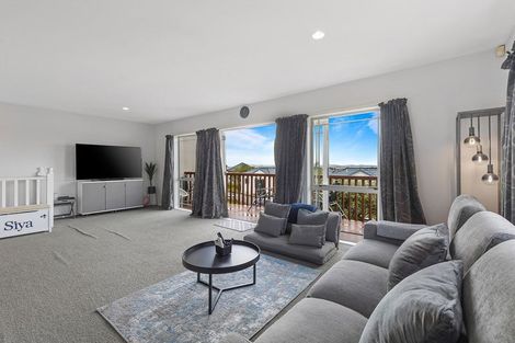Photo of property in 147a Hobsonville Road, West Harbour, Auckland, 0618