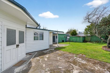 Photo of property in 69 Holloway Street, Carterton, 5713