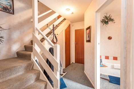 Photo of property in 17 Momorangi Crescent, Redwood, Christchurch, 8051