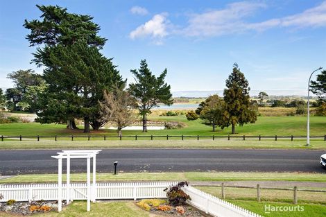 Photo of property in 19 Stella Drive, Clarks Beach, 2122