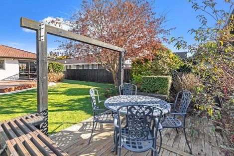 Photo of property in 18 Truscott Grove, Awapuni, Palmerston North, 4412