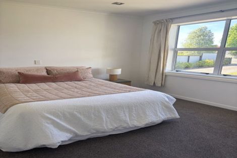 Photo of property in 10 Wallace Road, Waipukurau, 4200