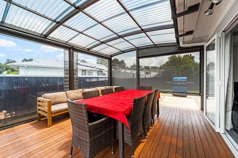 Photo of property in 122 Moire Road, West Harbour, Auckland, 0618