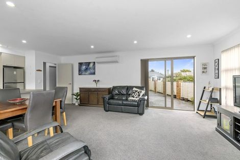 Photo of property in 2 Cataldo Mews, Avalon, Lower Hutt, 5011