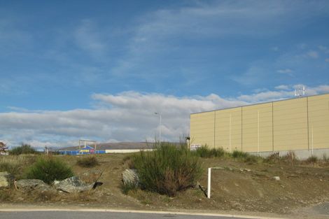 Photo of property in 14 Aspinall Street, Wanaka, 9305