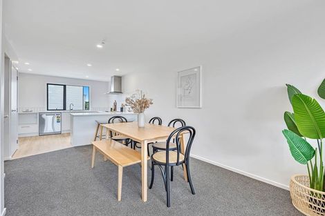 Photo of property in 2/504 Don Buck Road, Massey, Auckland, 0614