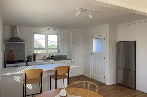 Photo of property in 8 Barrett Place, Carterton, 5713