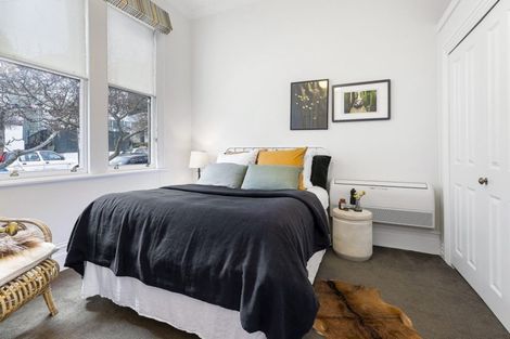 Photo of property in 130 Elizabeth Street, Mount Victoria, Wellington, 6011