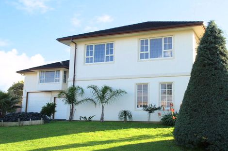 Photo of property in 18 Stevenson Way, Cockle Bay, Auckland, 2014