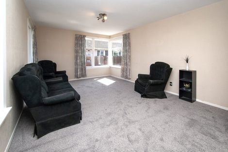 Photo of property in 413 Linwood Avenue, Bromley, Christchurch, 8062