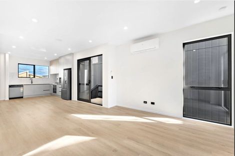 Photo of property in 71 Taukahiwi Road, Pukekohe, 2120