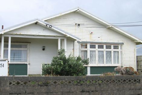 Photo of property in 1/49 Apu Crescent, Lyall Bay, Wellington, 6022