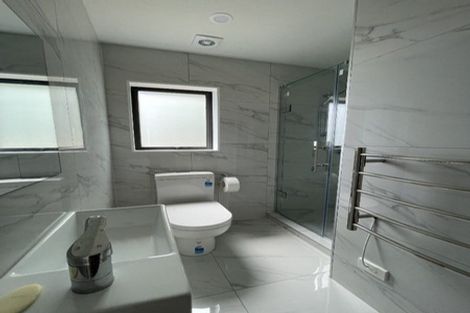 Photo of property in 367a Don Buck Road, Massey, Auckland, 0614