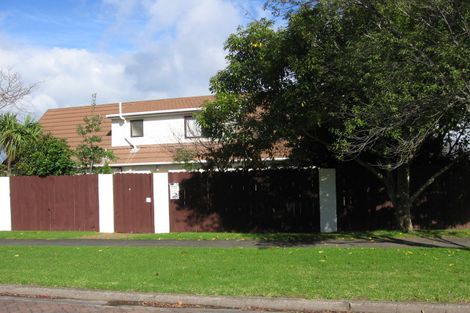 Photo of property in 2 Paulownia Place, Totara Heights, Auckland, 2105