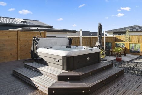 Photo of property in 5 Maunganamu Drive, Wharewaka, Taupo, 3330