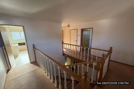 Photo of property in 75 Totara Crescent, Woburn, Lower Hutt, 5011