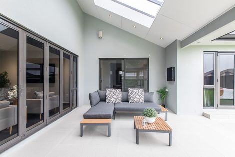 Photo of property in 14 Amberley Place, Flagstaff, Hamilton, 3210