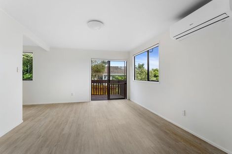 Photo of property in 2/73 Luanda Drive, Ranui, Auckland, 0612