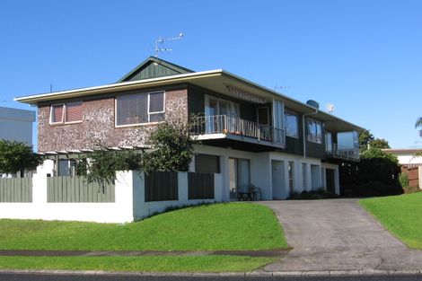Photo of property in 1/73 Bramley Drive, Farm Cove, Auckland, 2012