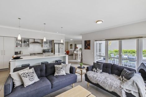 Photo of property in 4 Kensington Drive, Orewa, 0931