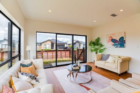 Photo of property in 15 Croatia Avenue, Huapai, Kumeu, 0810