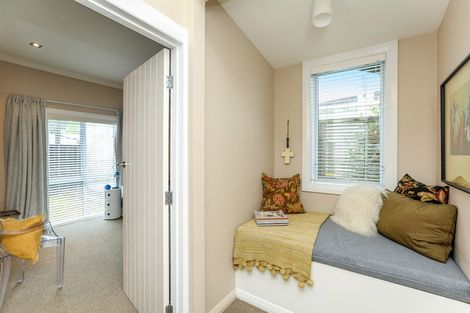 Photo of property in 70 Lemon Street, New Plymouth, 4310