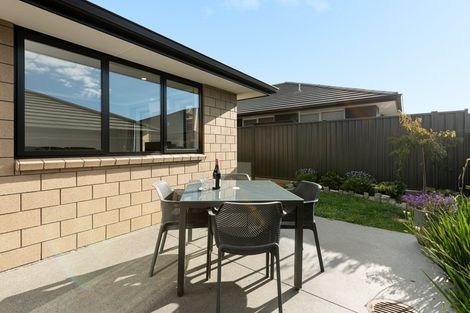 Photo of property in 28 Taffe Crescent, Pyes Pa, Tauranga, 3112