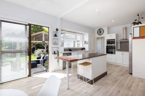 Photo of property in 126 Wairakei Road, Bryndwr, Christchurch, 8053