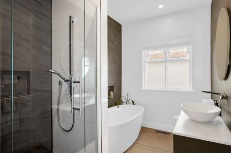 Photo of property in 44 West View Road, Westmere, Auckland, 1022