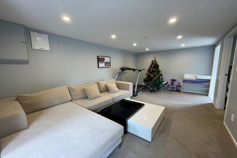 Photo of property in 6 Hiwihau Place, Glenfield, Auckland, 0629