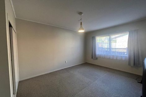 Photo of property in 12 Wairata Place, Te Atatu South, Auckland, 0610