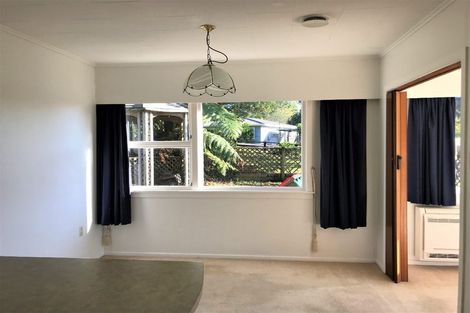 Photo of property in 18 Beaumont Crescent, Frankleigh Park, New Plymouth, 4310