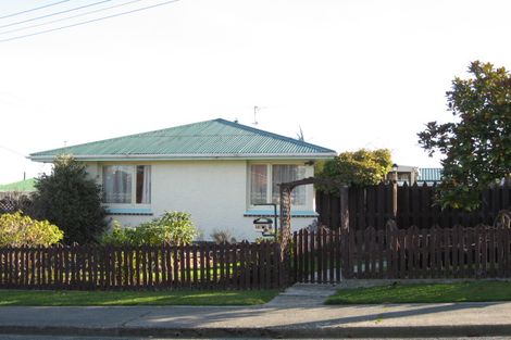 Photo of property in 2 Charles Street, East Gore, Gore, 9710