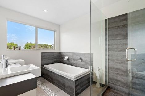 Photo of property in 318 Stoney Creek Road, Kaukapakapa, 0873