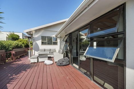 Photo of property in 15a Selwyn Street, Lower Vogeltown, New Plymouth, 4310