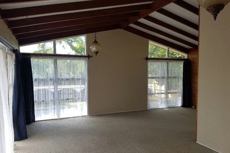 Photo of property in 9 Swallow Drive, Manurewa, Auckland, 2102