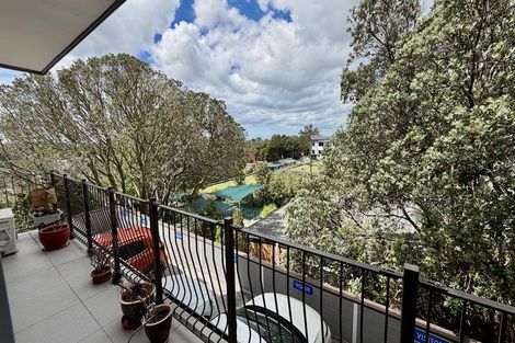 Photo of property in 4/99 Mokoia Road, Birkenhead, Auckland, 0626