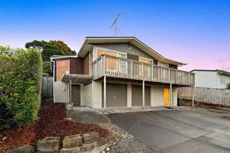 Photo of property in 14 Bellringer Road, Massey, Auckland, 0614