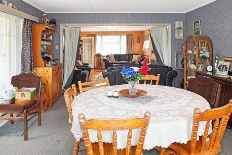 Photo of property in 18 Brown Terrace, Foxton Beach, Foxton, 4815