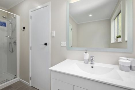 Photo of property in 15 Ngahere Street, Stokes Valley, Lower Hutt, 5019