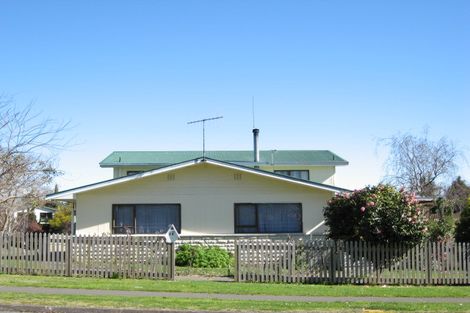 Photo of property in 38 Durham Drive, Havelock North, 4130