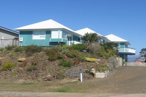 Photo of property in 111 Centennial Drive, Whitianga, 3510