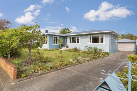 Photo of property in 3 Wincanton Place, Awapuni, Palmerston North, 4412