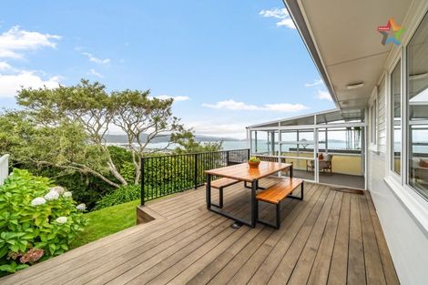 Photo of property in 4/30 London Road, Korokoro, Lower Hutt, 5012