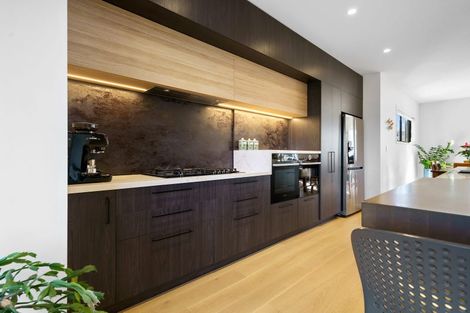 Photo of property in 33 Lakewood Lane, Cambridge, 3434